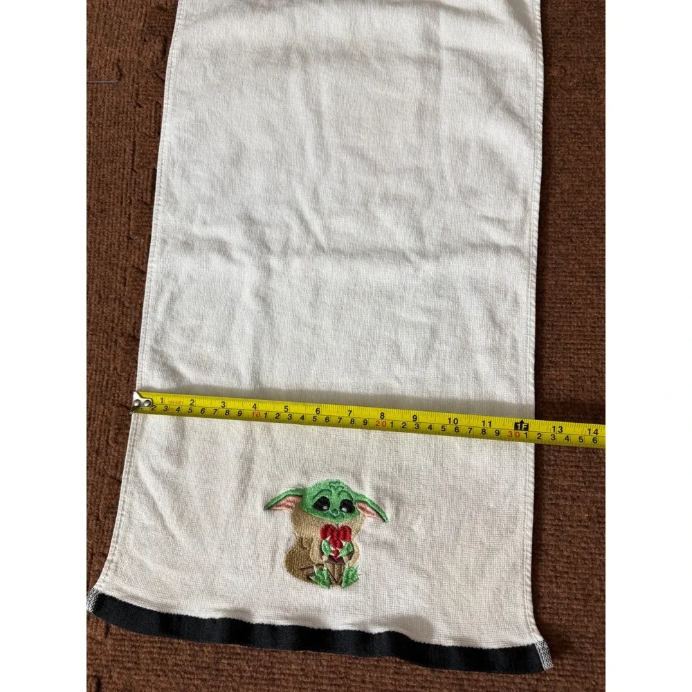 Star‎ Wars Baby Yoda Grogu Hand Towel White Cotton Embroidered Heart Mandalorian